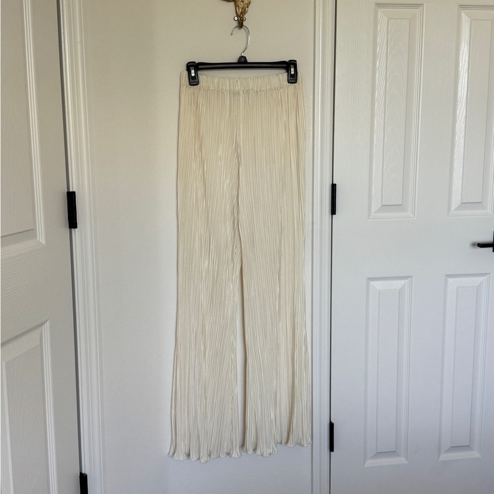 Showpo ivory / off white Pleated Trousers